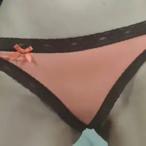 Orangener Frauen Slip